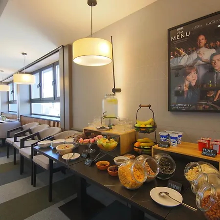 Hotel Lumiere Pool & Belgrad