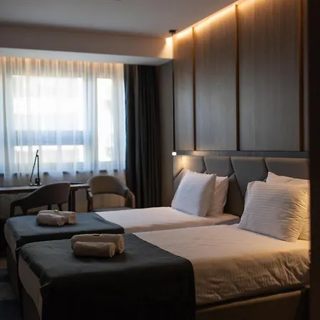 Lumiere Pool & Hotel Belgrad