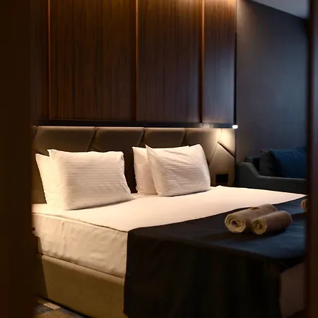 Lumiere Pool & Hotel Belgrad