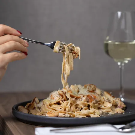 Lumiere Pool & Belgrade