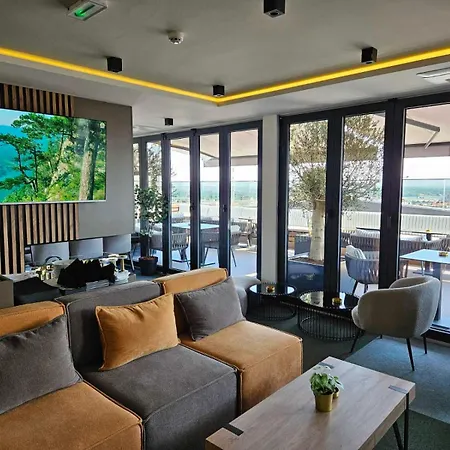 Hotel Lumiere 4*