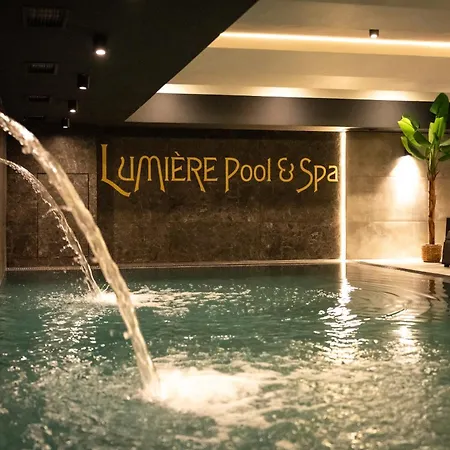 Lumiere Pool &