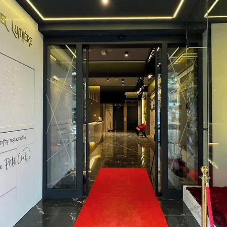 Hotel Lumiere Pool & Belgrad