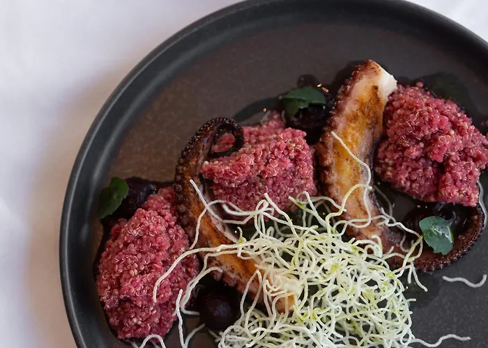 Lumiere Pool & Hotel 4*