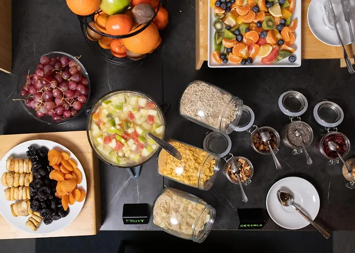 Lumiere Pool & Belgrado