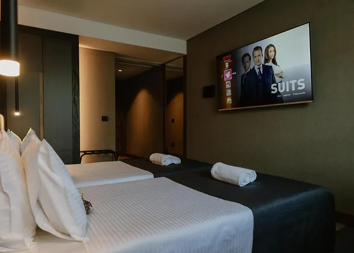 Lumiere Pool & Hotel