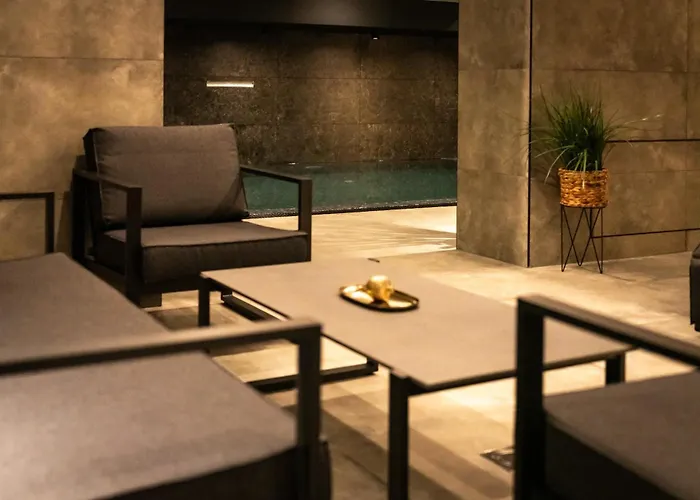 Lumiere Pool & Hotel